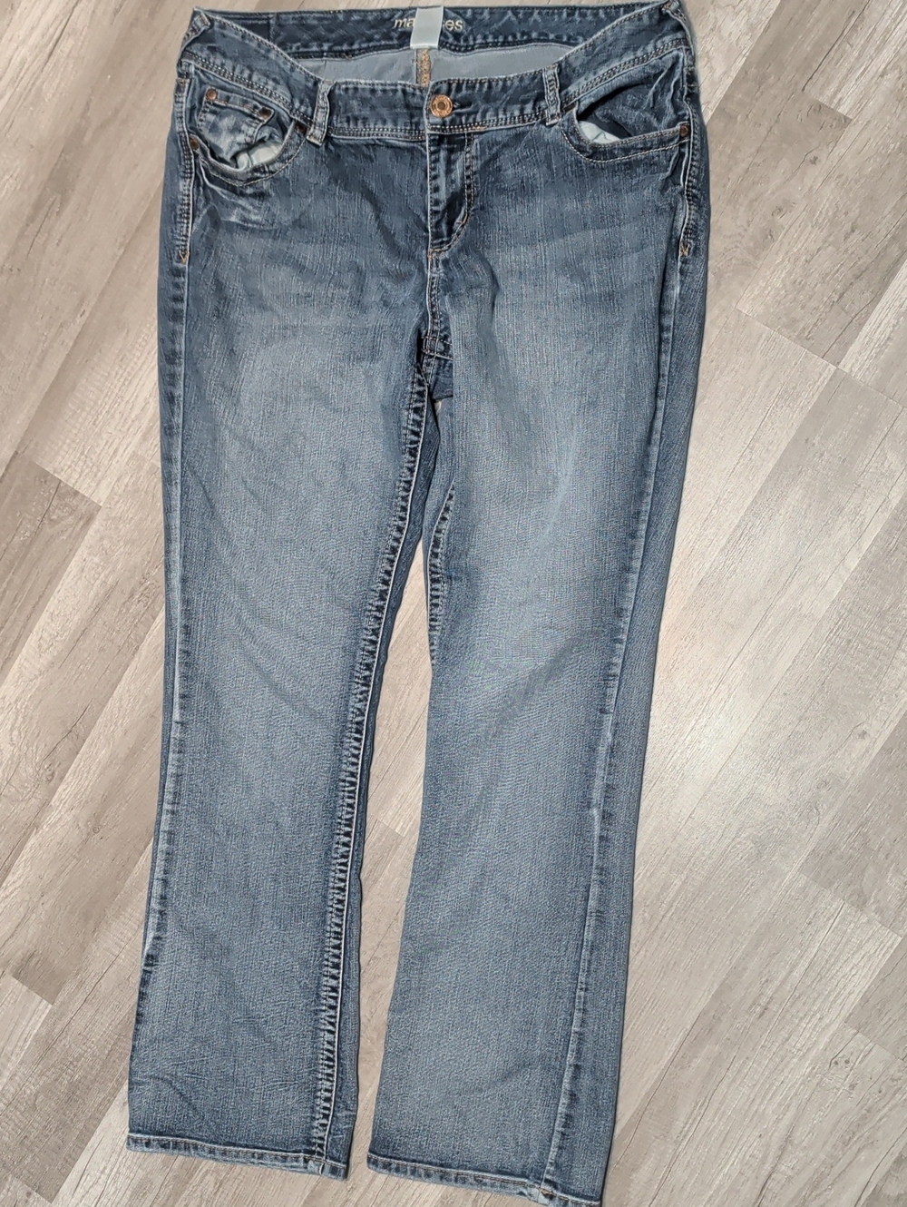 Maurices Women's Blue Denim Jeans - Straight Leg Size 16 Reg